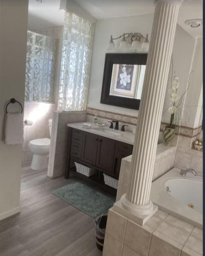 Pool/Waterfront Home 5 Min Walk To Siesta Key Village And Beach Luaran gambar